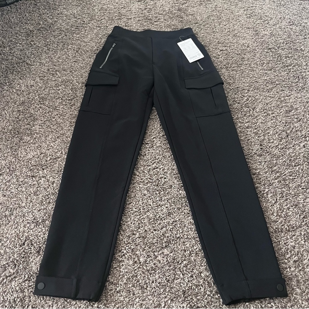 Athleta Endless Cargo Pant 🎁 NWT